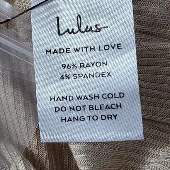 2/$30 Lulus Beige Ribbed Henley Cropped Tee Size S | Casual & Trendy Knit Top - Picture 4 of 6